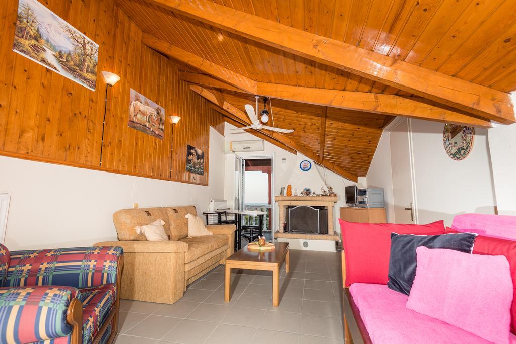 Tassos & Marios Apartments I Laganas Bilik gambar