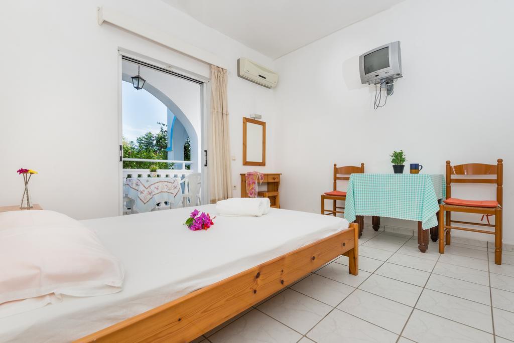Tassos & Marios Apartments I Laganas Bilik gambar